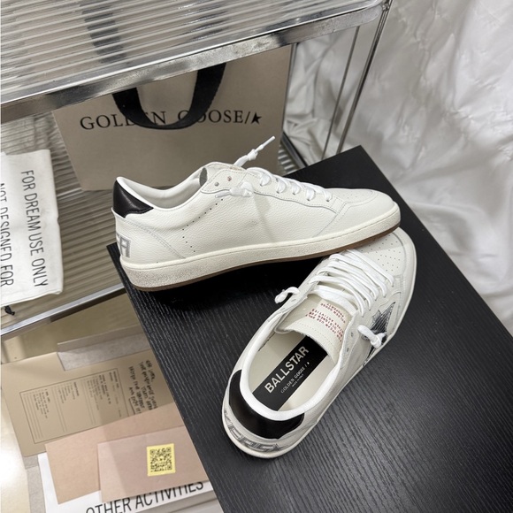 Golden Goose BallStar Sneaker - Picture 7 of 9